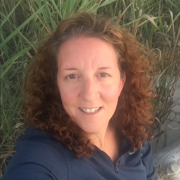 Meet your Posher, Jennifer - Picture 1 of 1